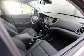 Περιοχή μπροστινού καθίσματος στο 2016 Hyundai Tucson