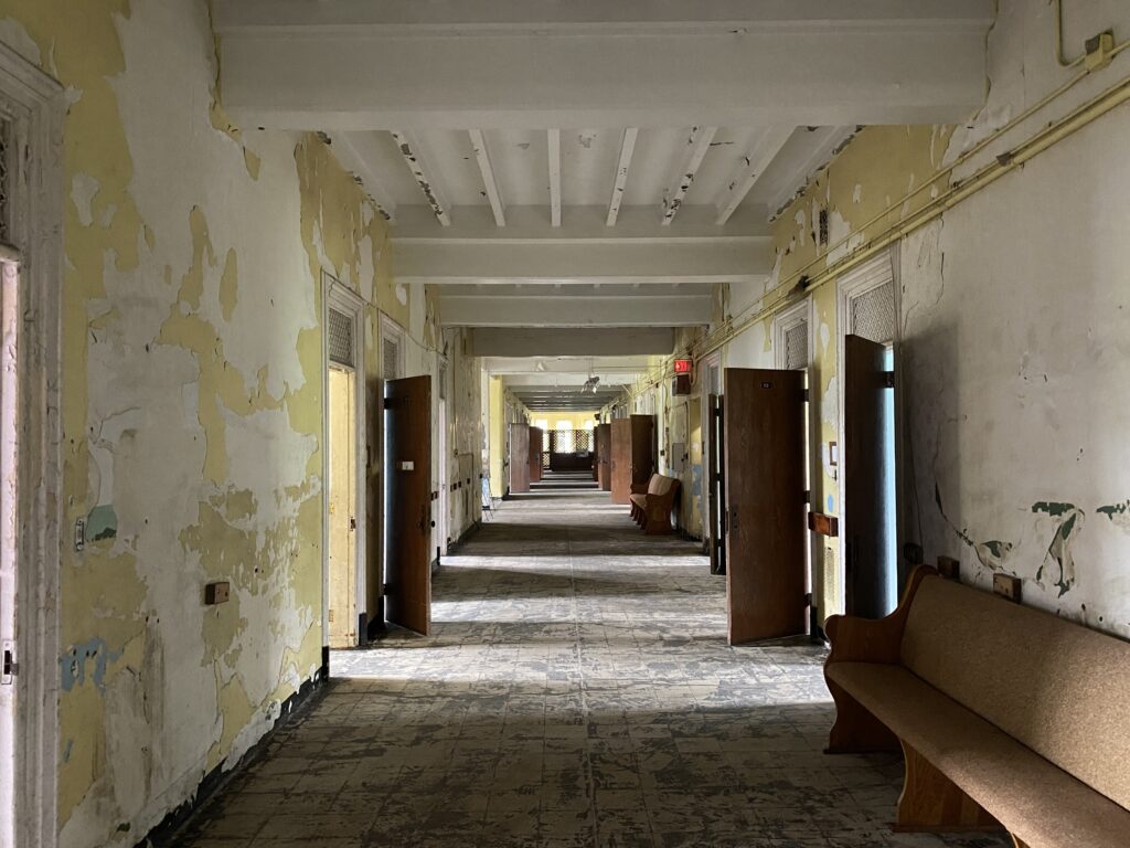 Ατελείωτο θάλαμο στο trans-allegheny lunatic άσυλο
