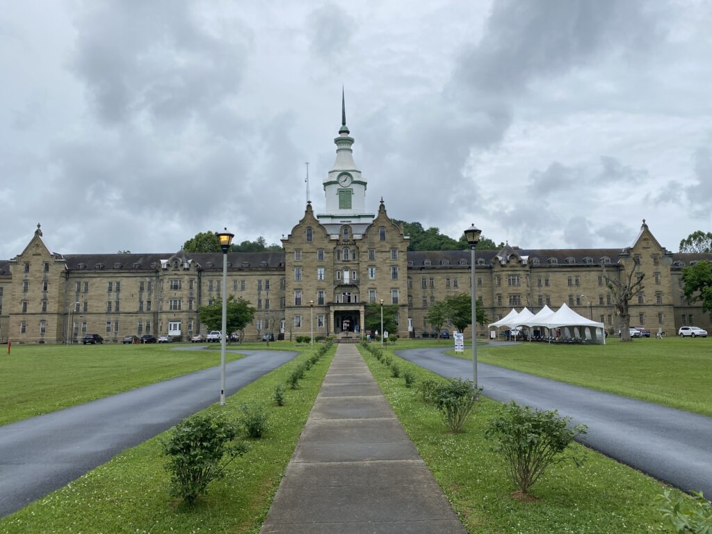 Κεντρικό κτίριο στο Trans-Allegheny Lunatic Asylum